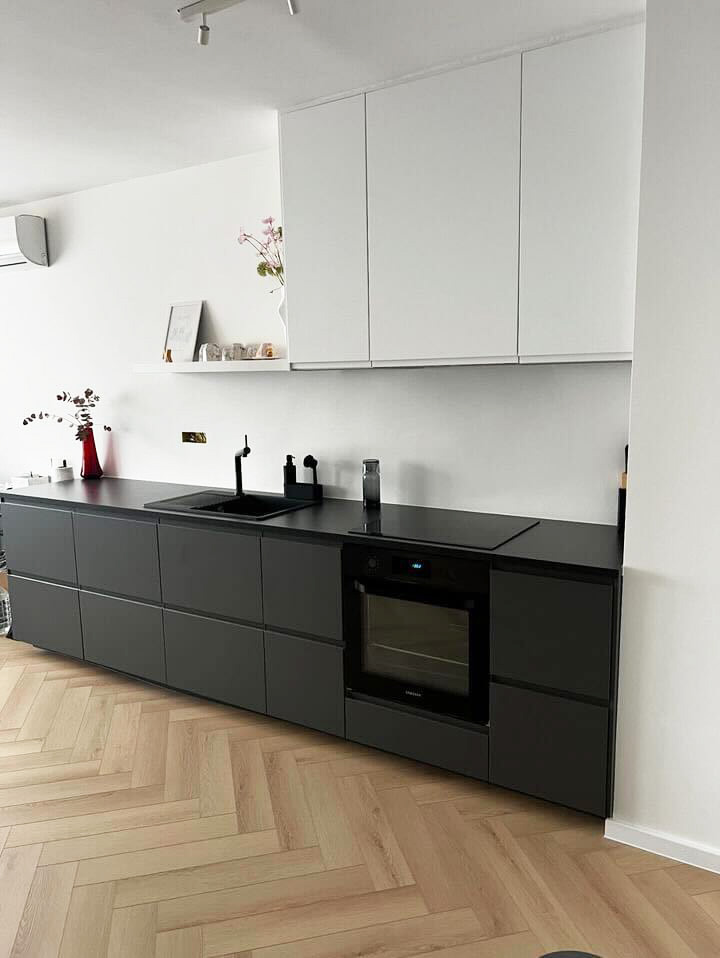 69D68627 0D0C 4A0C 9785 FA6B1B58DF00 HR