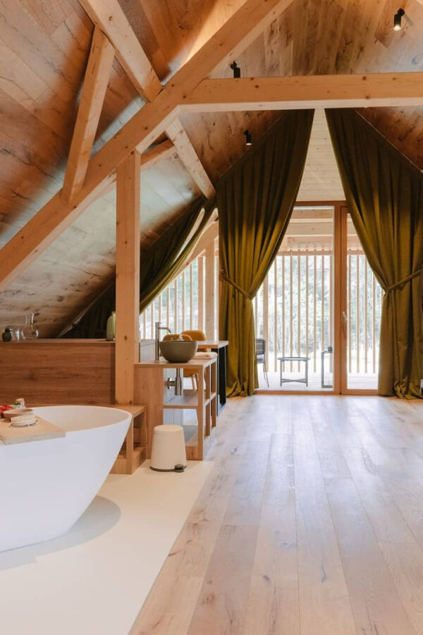 Pira Hotel - razkošje lesa v butičnem hotelu na podeželju